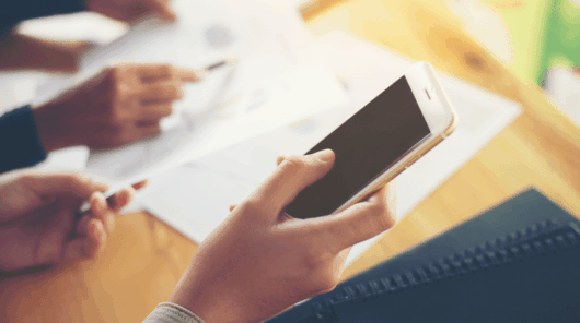 Aplicación-de-seguimiento-de-intervenciones--la-guía-completa-para-digitalizar-tus-operaciones-de-campo-en-2026