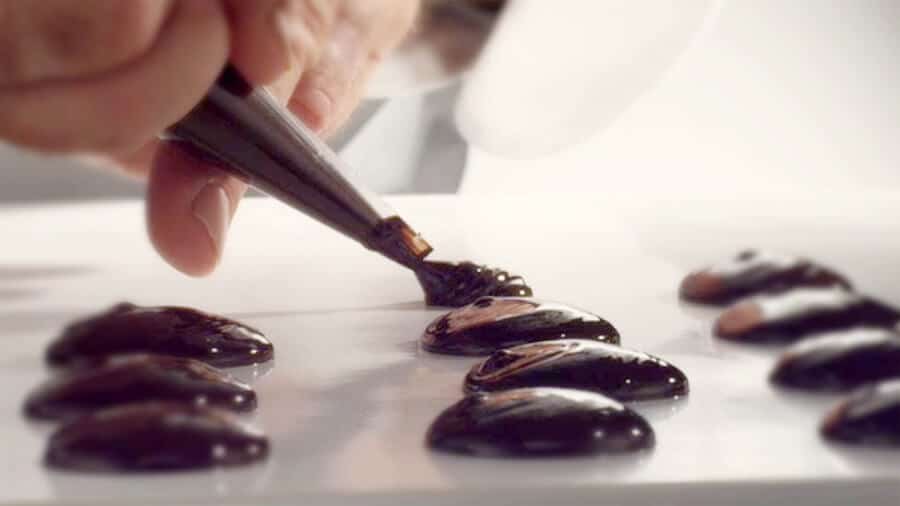 pralines leonidas