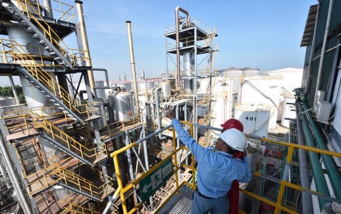 Dovechem Industry technician